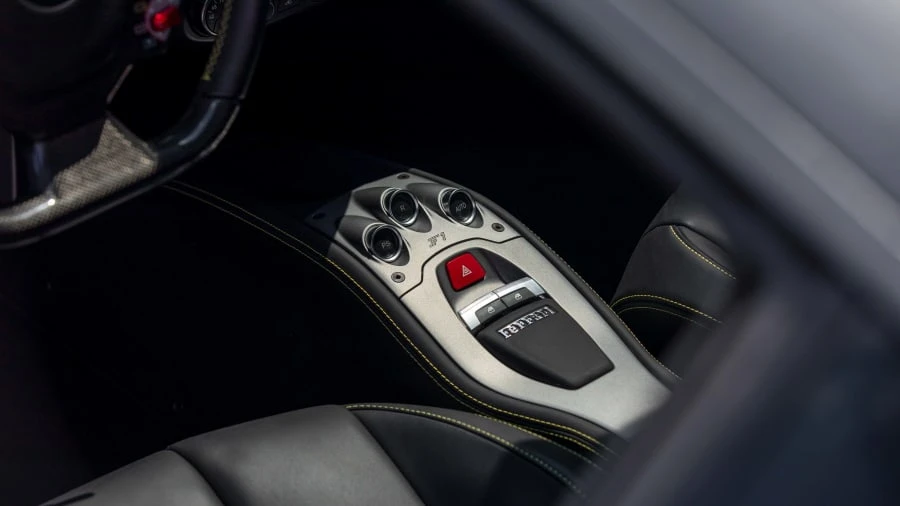 2010 Ferrari 458 Italia - Image 17 of 31