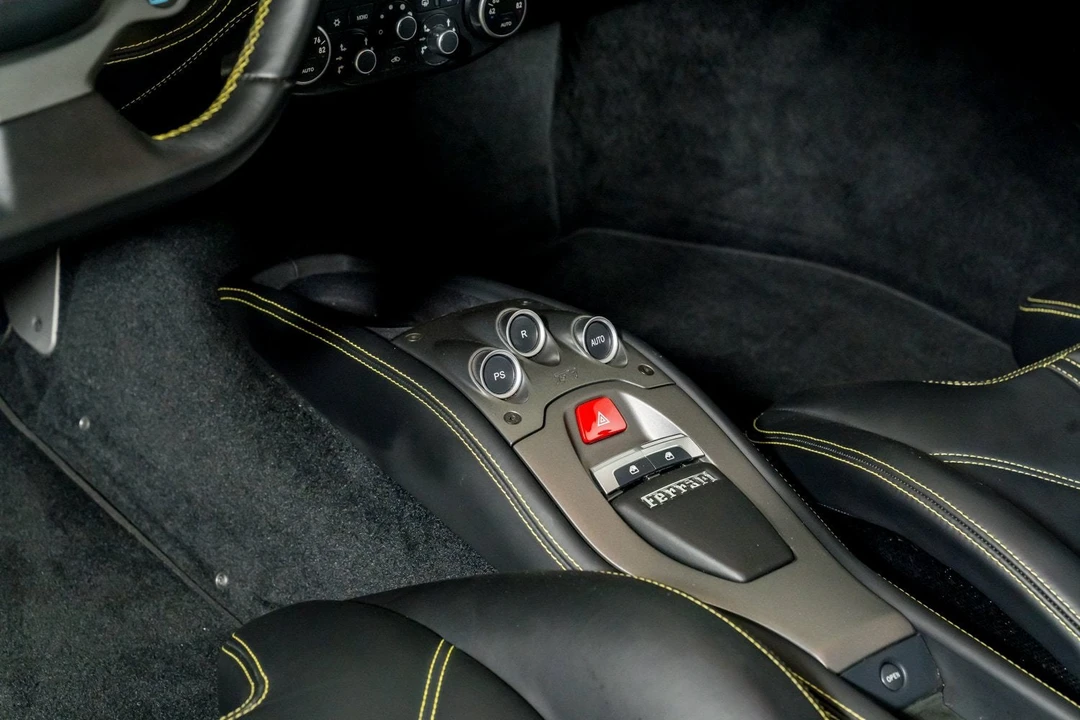 2010 Ferrari 458 Italia - Image 21 of 31