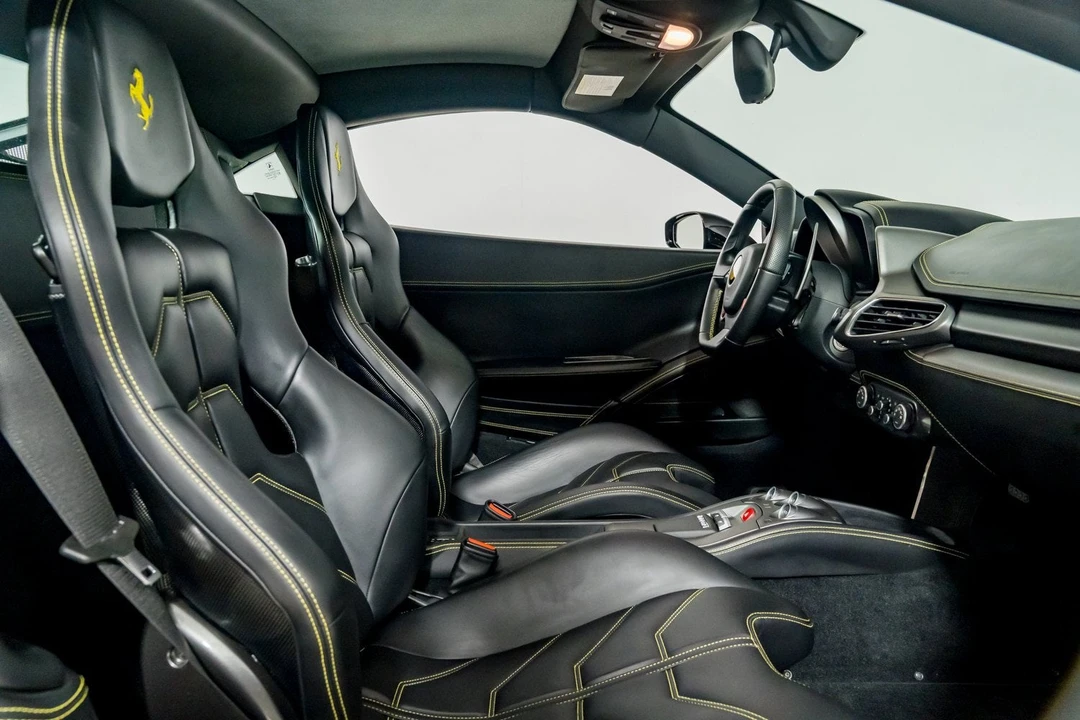 2010 Ferrari 458 Italia - Image 27 of 31