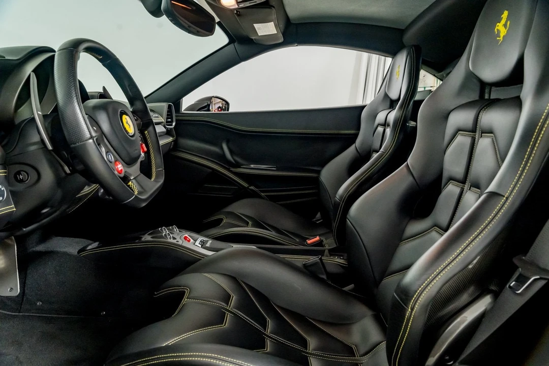 2010 Ferrari 458 Italia - Image 17 of 31