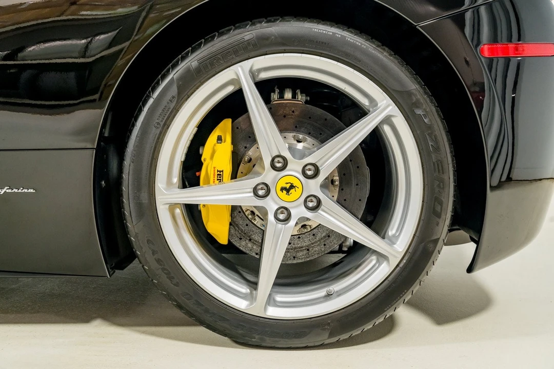 2010 Ferrari 458 Italia - Image 13 of 31