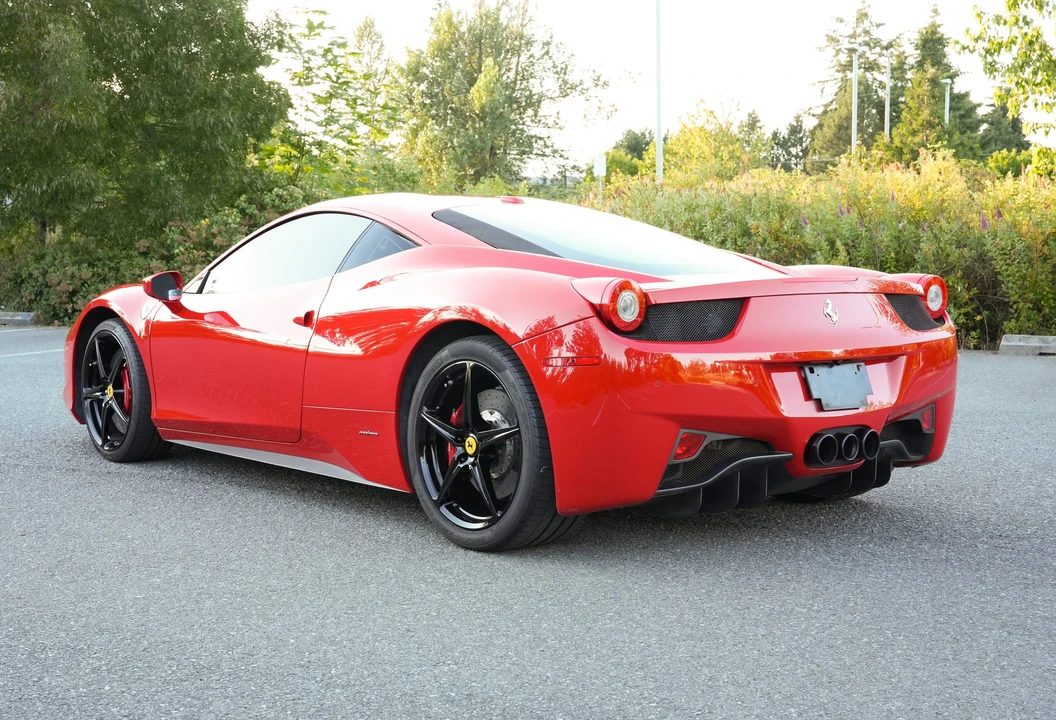 2010 Ferrari 458 Italia - Image 6 of 31