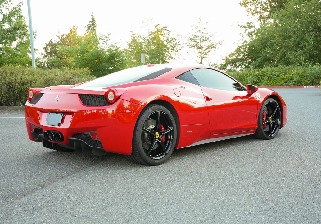 2010 Ferrari 458 Italia - Image 9 of 31