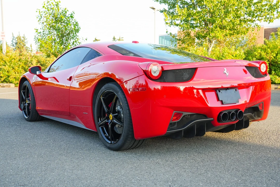 2010 Ferrari 458 Italia - Image 25 of 31