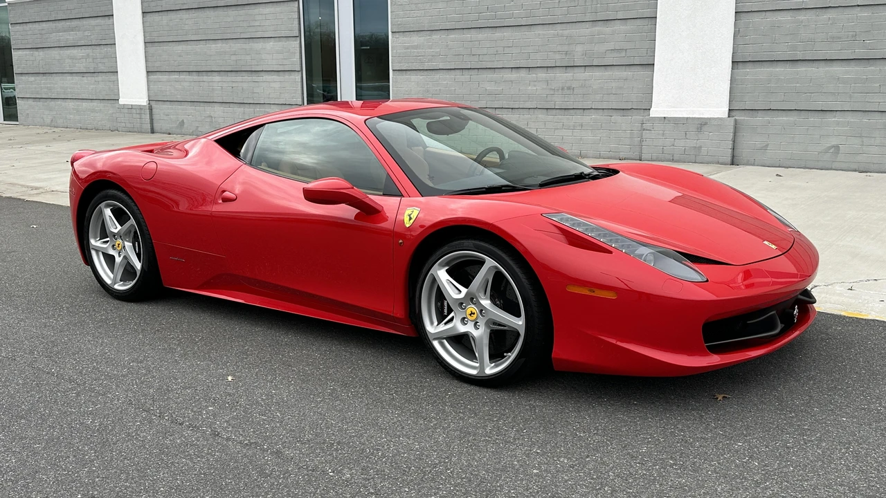 2010 Ferrari 458 Italia - Image 13 of 18