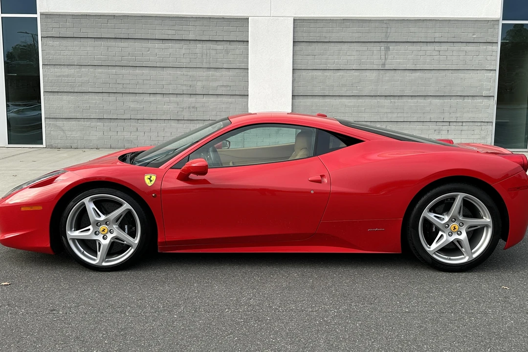 2010 Ferrari 458 Italia - Image 8 of 18
