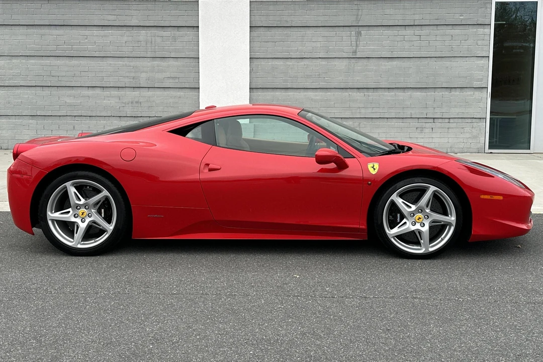 2010 Ferrari 458 Italia - Image 3 of 18