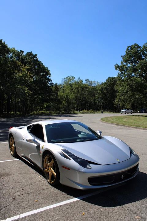 2010 Ferrari 458 Italia - Image 16 of 31
