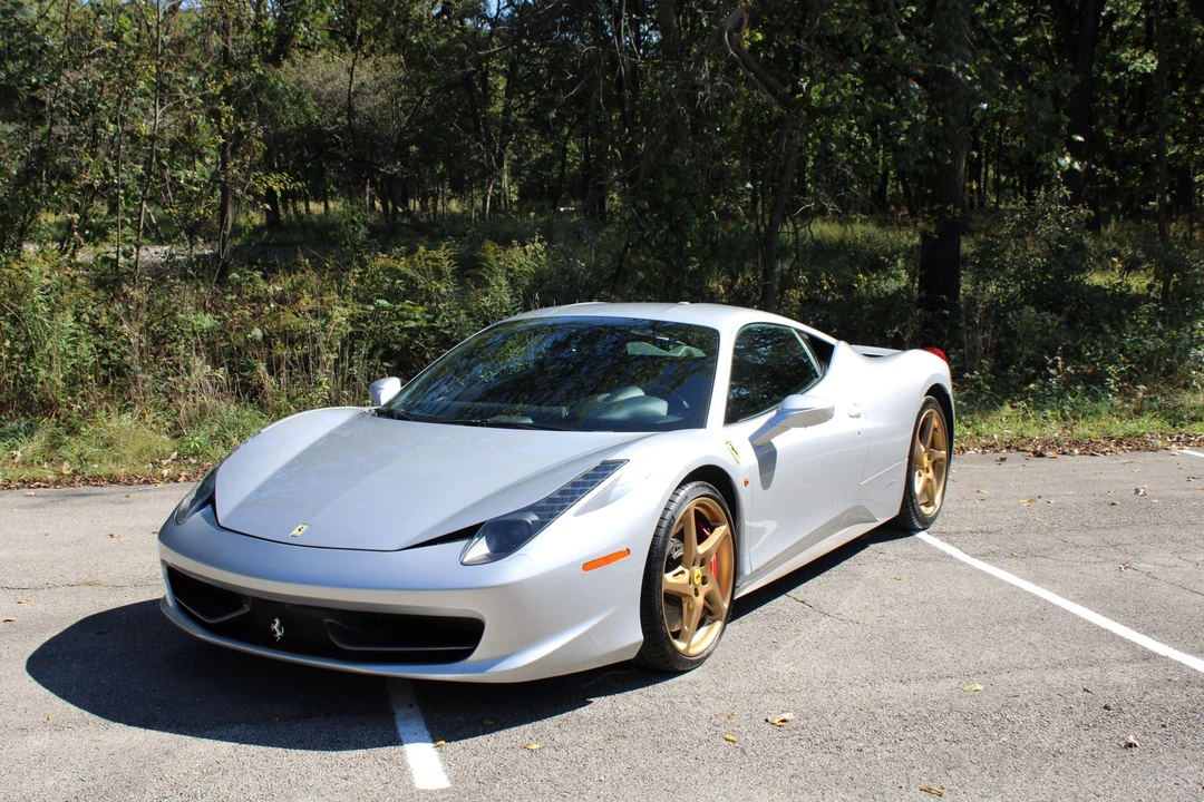 2010 Ferrari 458 Italia - Image 11 of 31