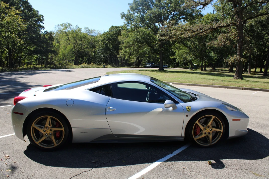 2010 Ferrari 458 Italia - Image 5 of 31