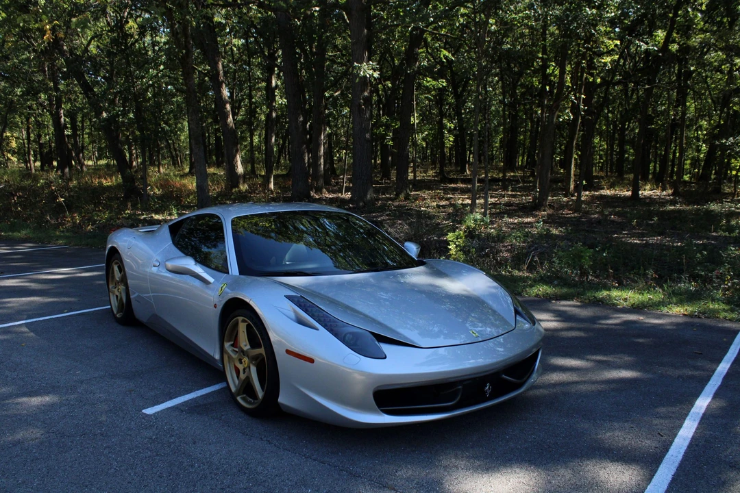 2010 Ferrari 458 Italia - Image 3 of 31