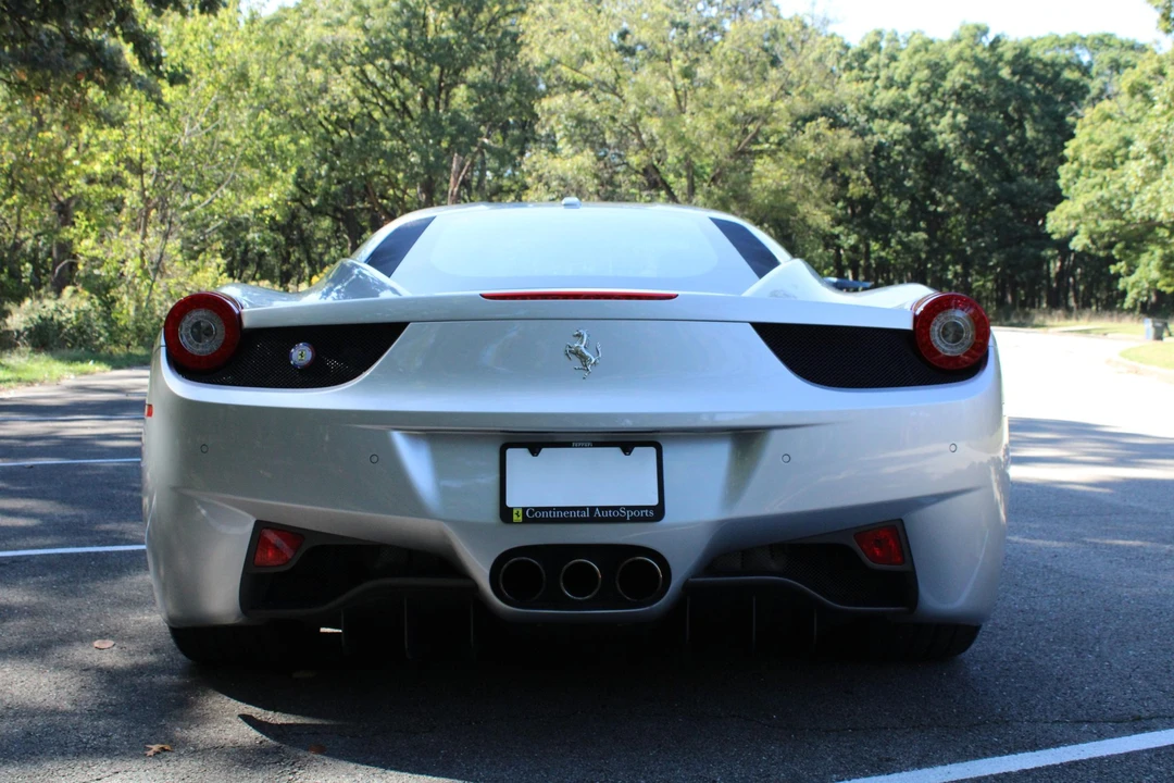 2010 Ferrari 458 Italia - Image 8 of 31