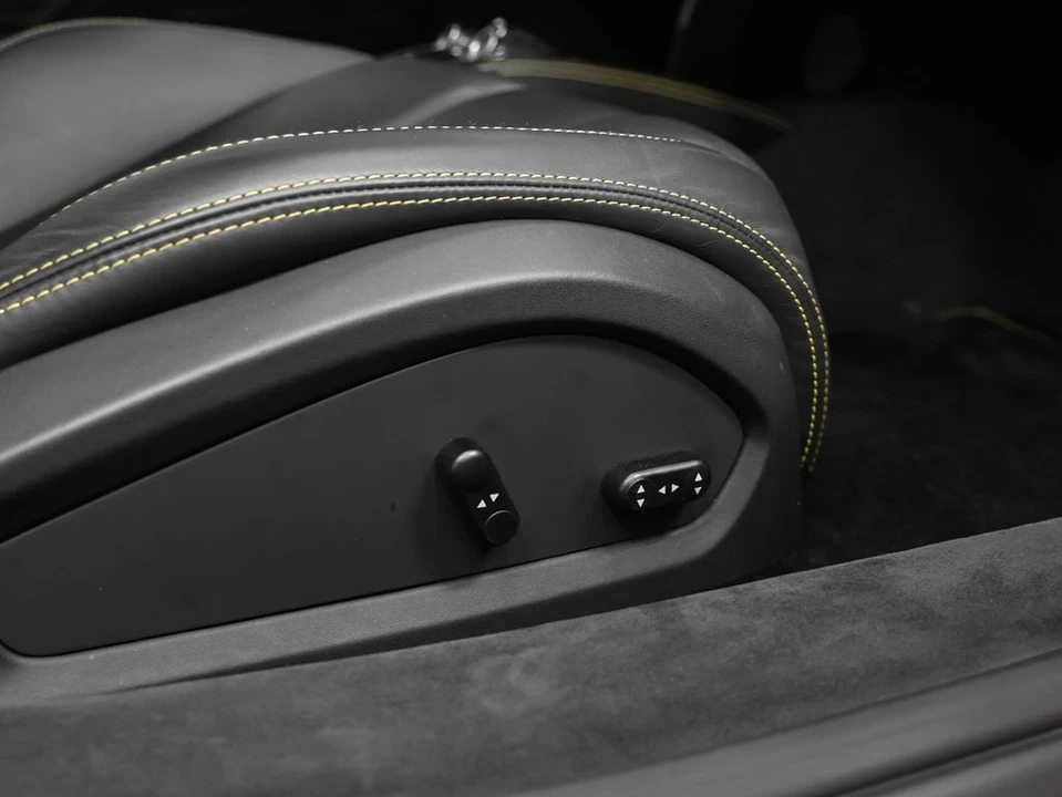 2010 Ferrari 458 Italia - Image 21 of 31