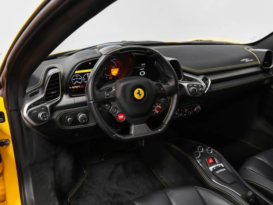 2010 Ferrari 458 Italia - Image 2 of 31