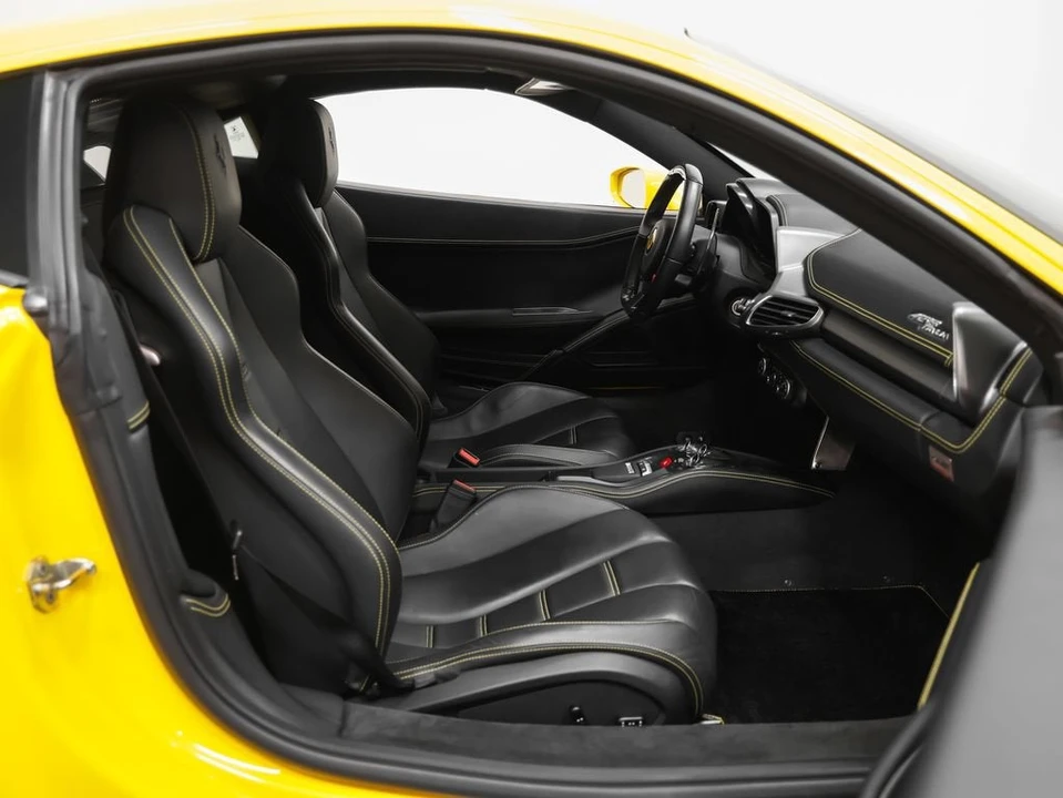 2010 Ferrari 458 Italia - Image 23 of 31