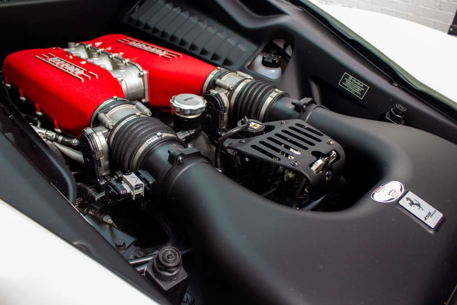 2010 Ferrari 458 Italia - Image 16 of 18