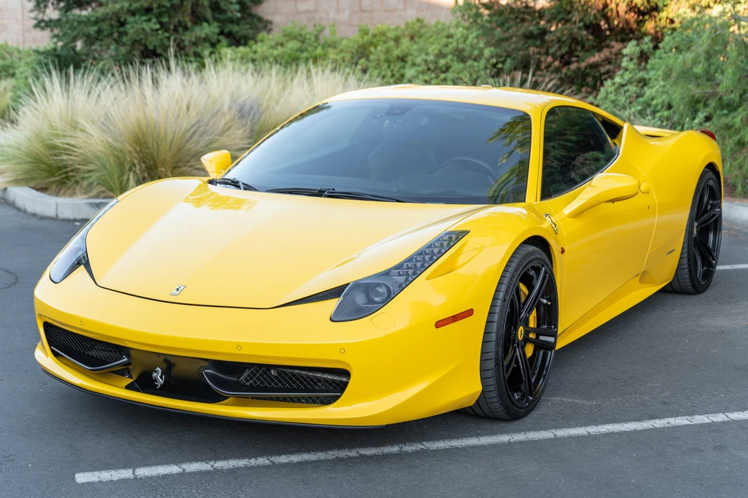 2010 Ferrari 458 Italia - Image 2 of 31