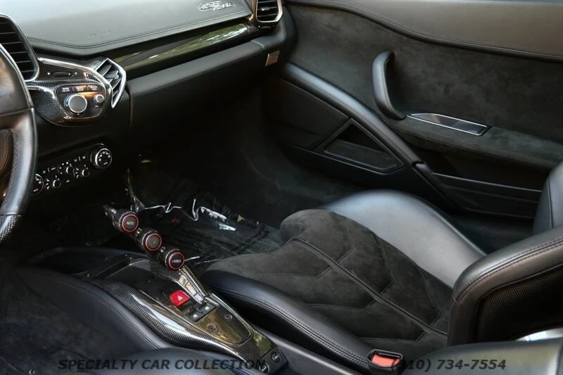 2010 Ferrari 458 Italia - Image 16 of 21