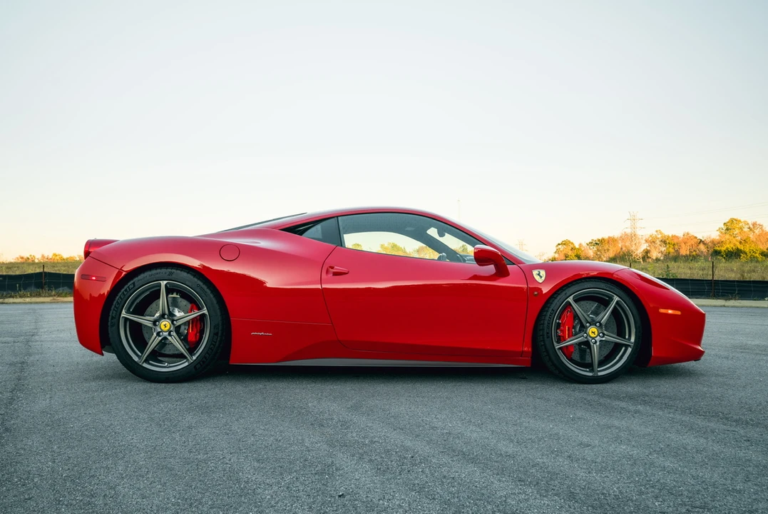 2010 Ferrari 458 Italia - Image 10 of 31