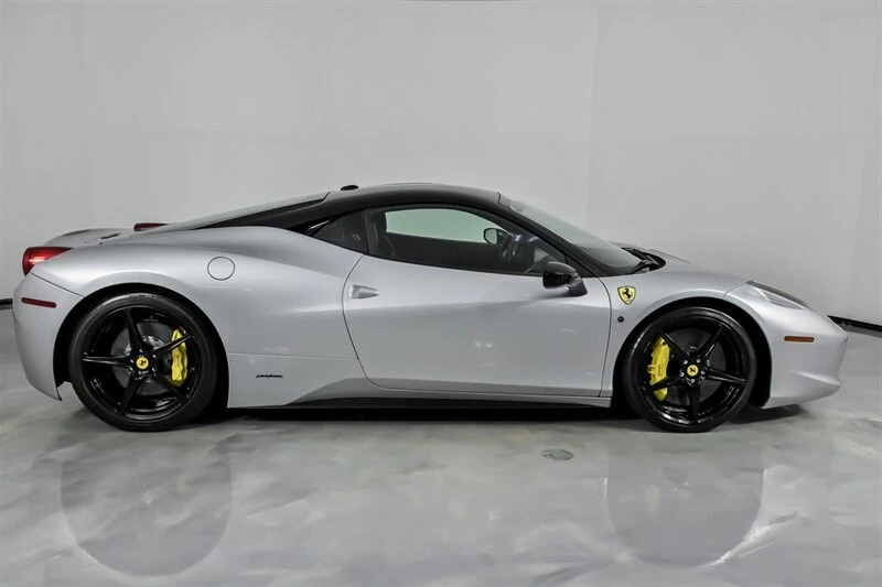 2010 Ferrari 458 Italia - Image 14 of 21