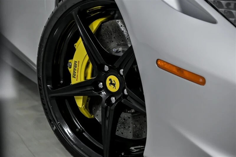 2010 Ferrari 458 Italia - Image 4 of 21