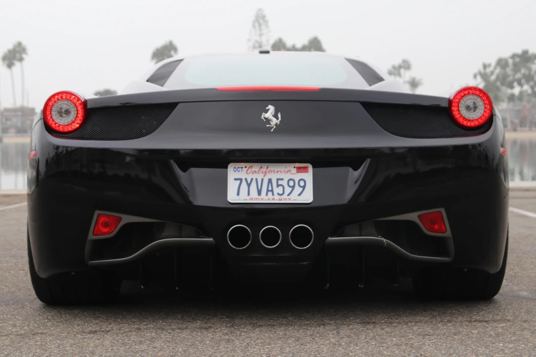 2010 Ferrari 458 Italia - Image 5 of 31