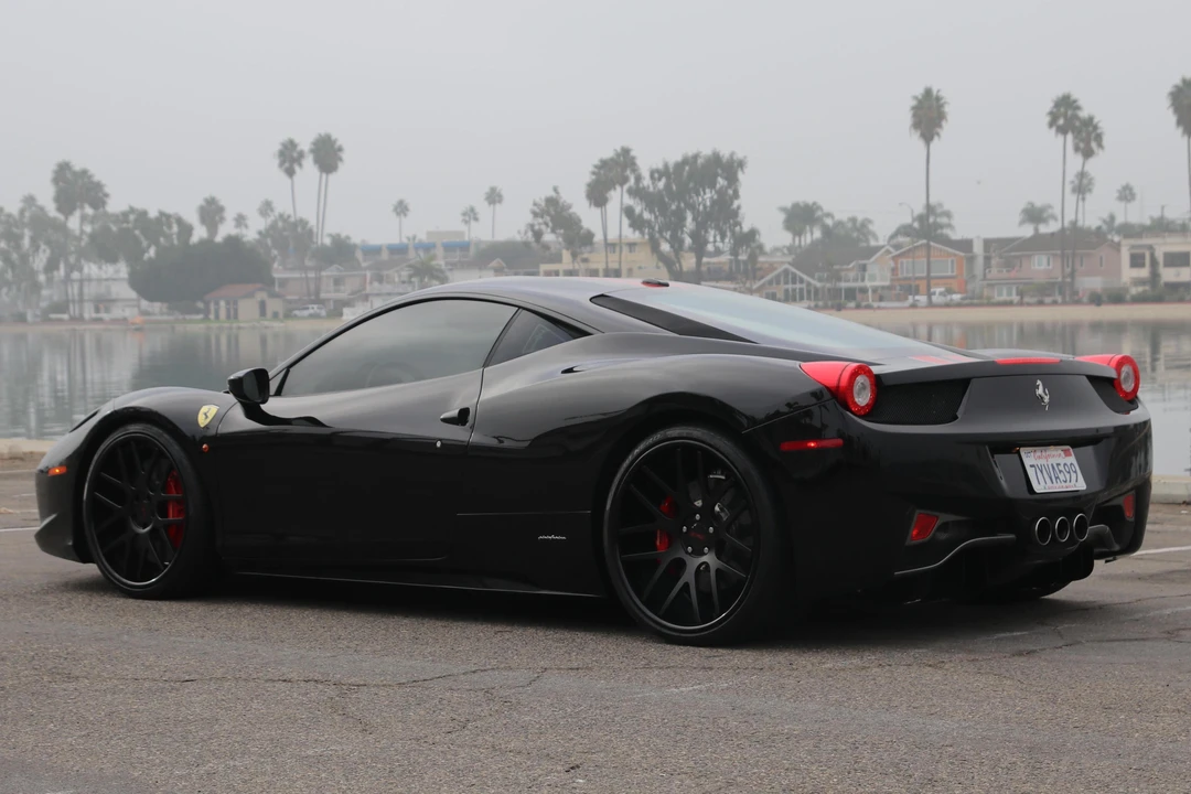 2010 Ferrari 458 Italia - Image 4 of 31