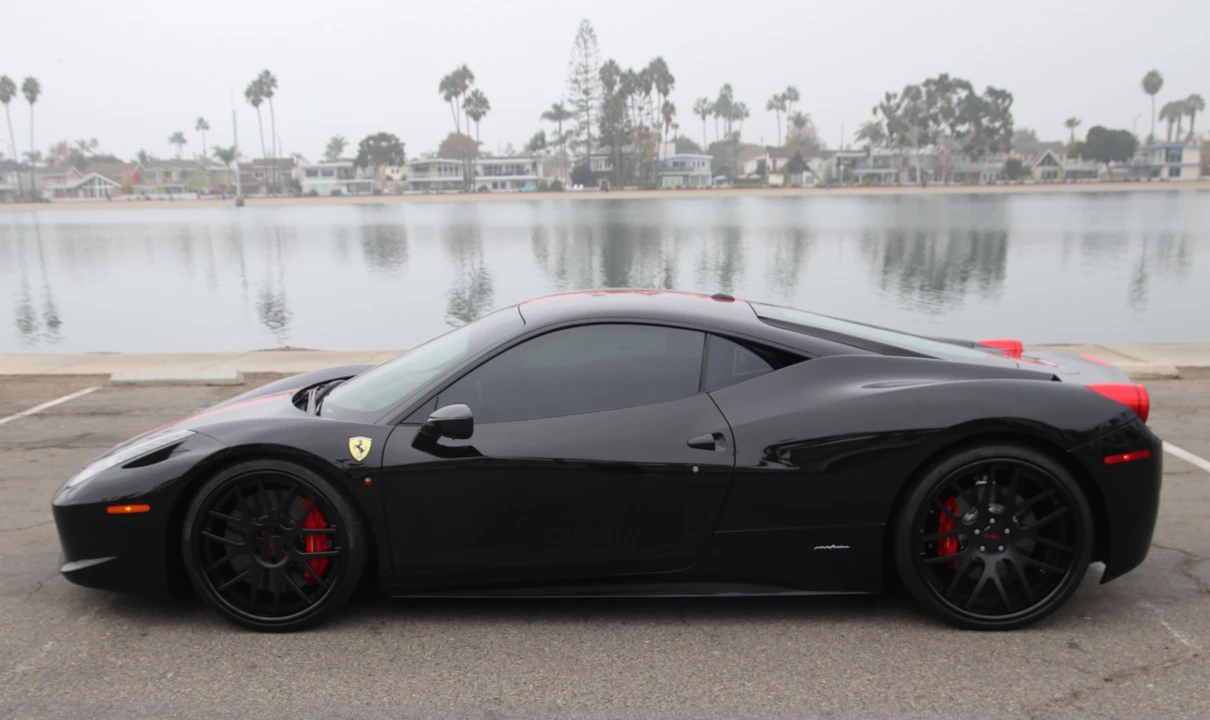 2010 Ferrari 458 Italia - Image 15 of 31