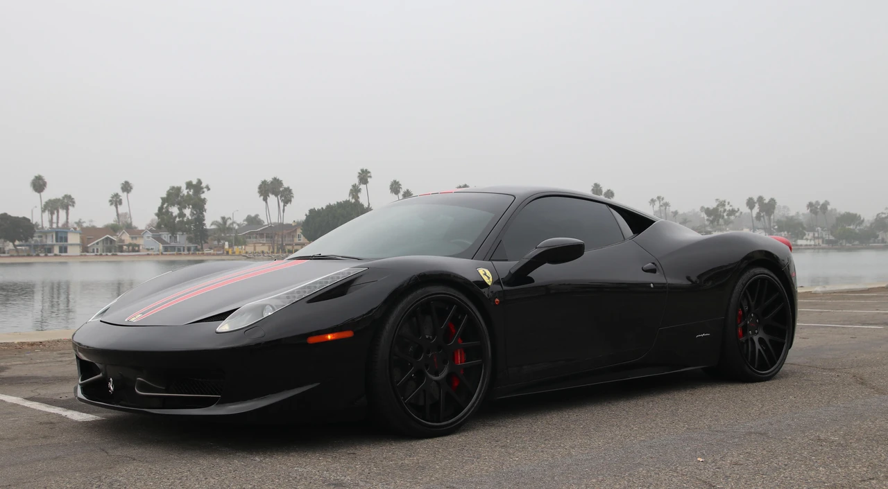 2010 Ferrari 458 Italia - Image 12 of 31