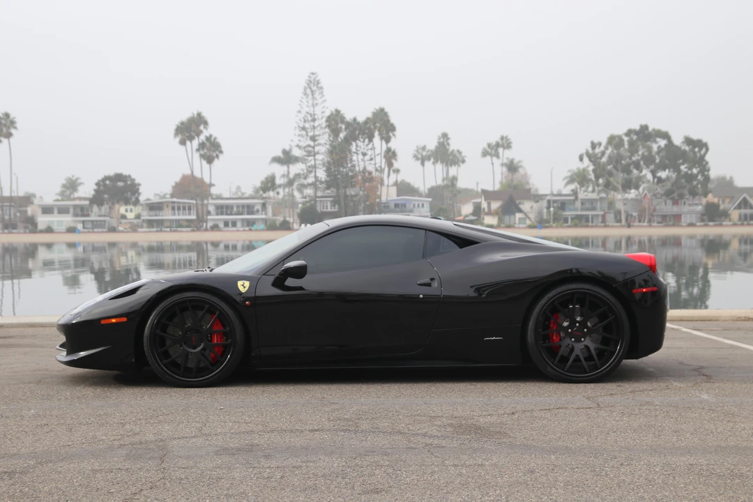 2010 Ferrari 458 Italia - Image 14 of 31