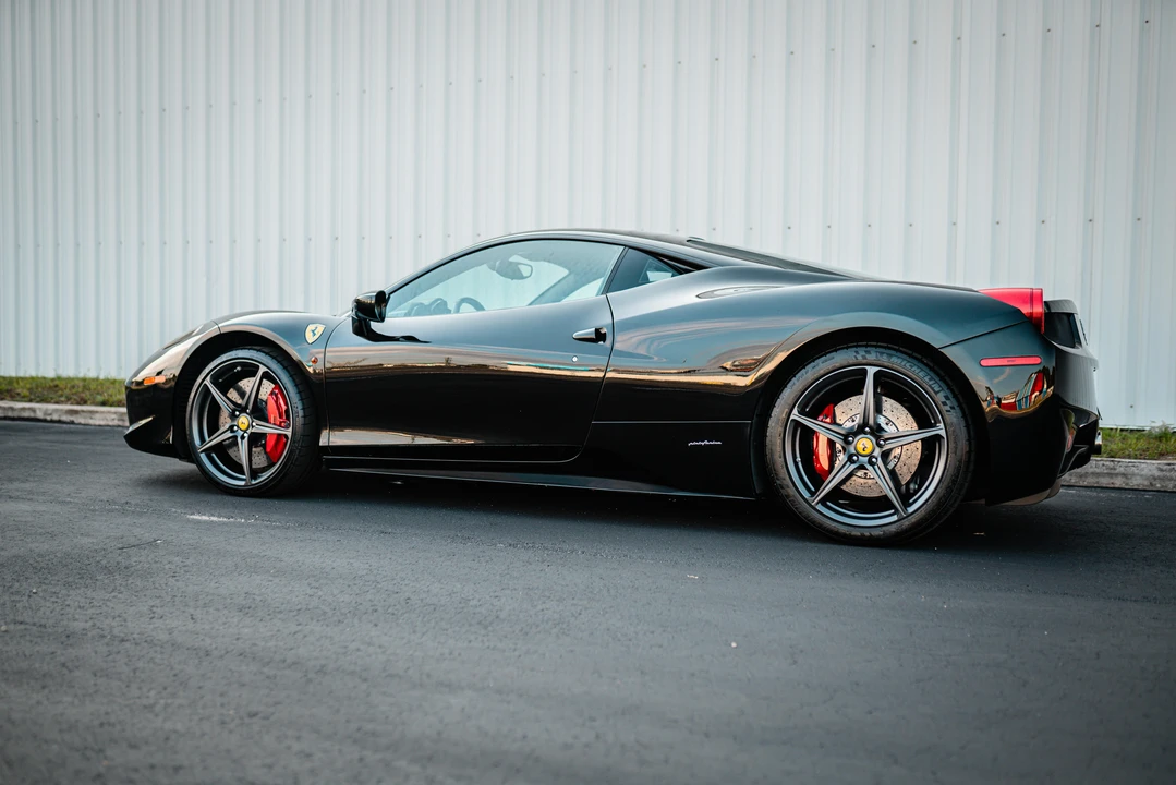 2010 Ferrari 458 Italia - Image 15 of 31