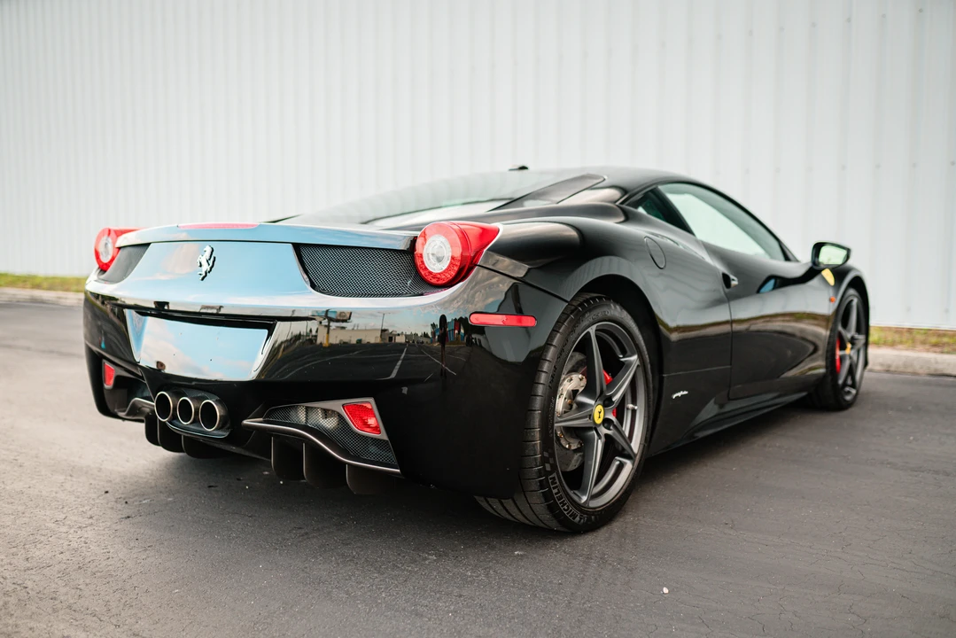 2010 Ferrari 458 Italia - Image 22 of 31