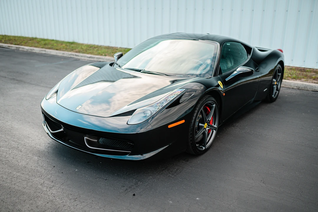 2010 Ferrari 458 Italia - Image 10 of 31