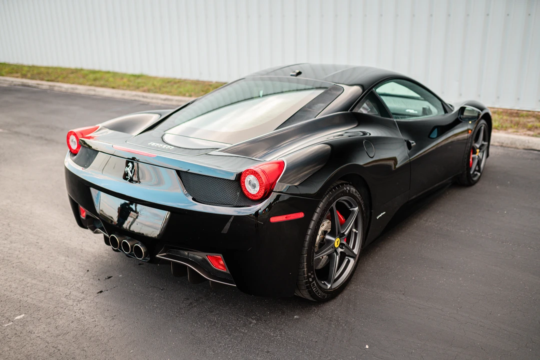 2010 Ferrari 458 Italia - Image 21 of 31