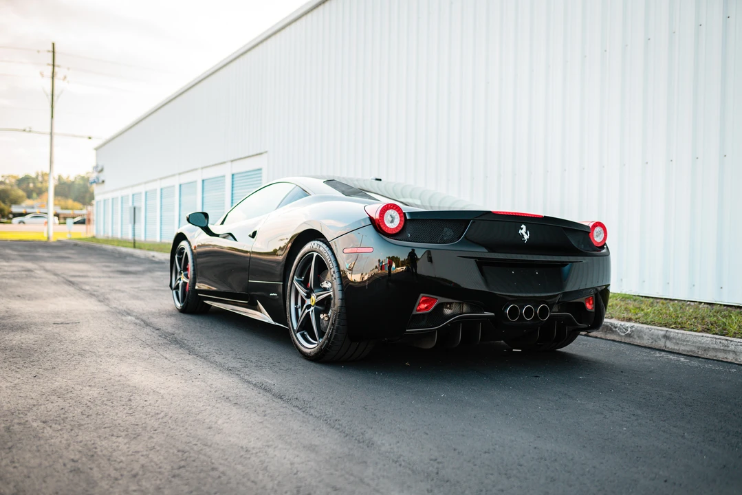 2010 Ferrari 458 Italia - Image 17 of 31