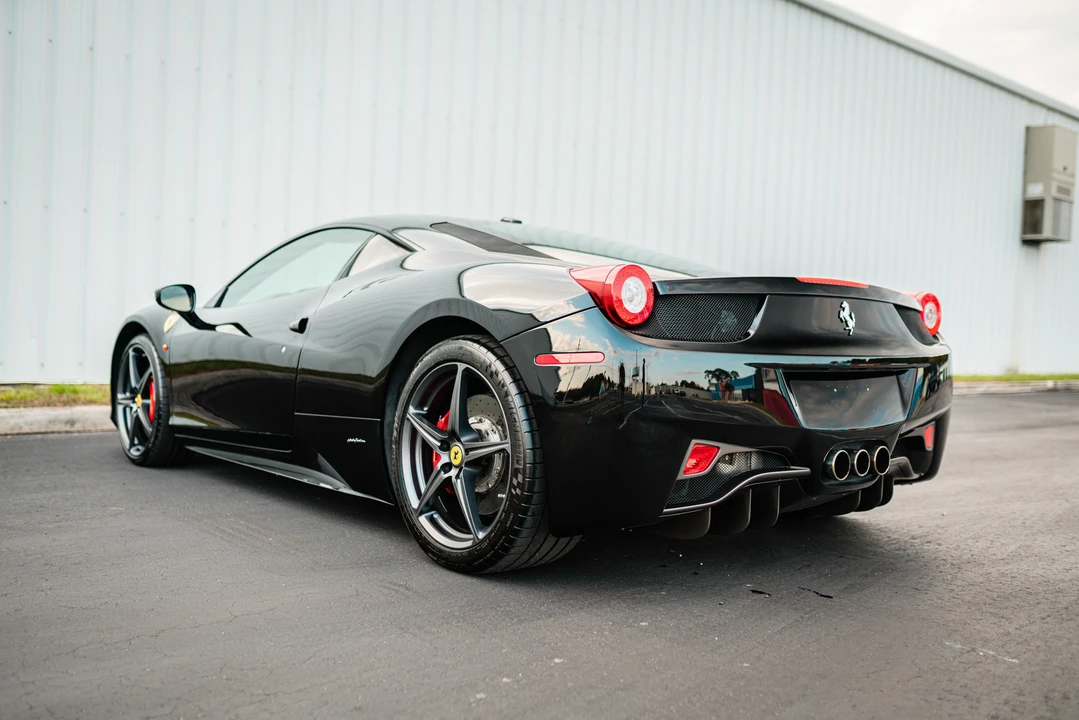 2010 Ferrari 458 Italia - Image 18 of 31