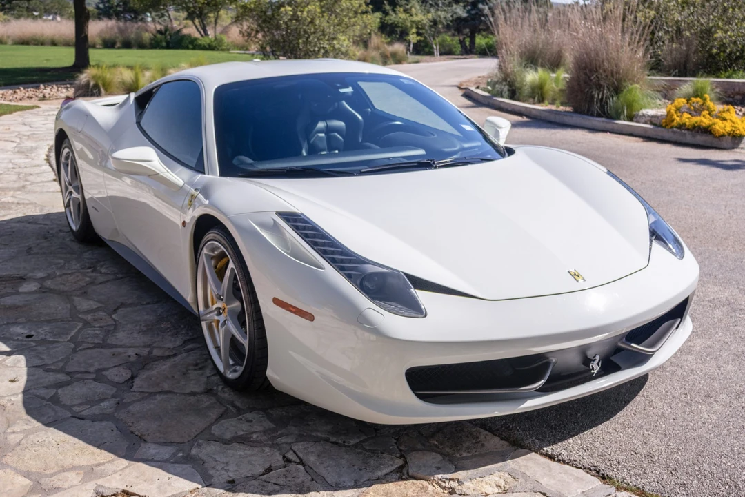 2010 Ferrari 458 Italia - Image 5 of 31