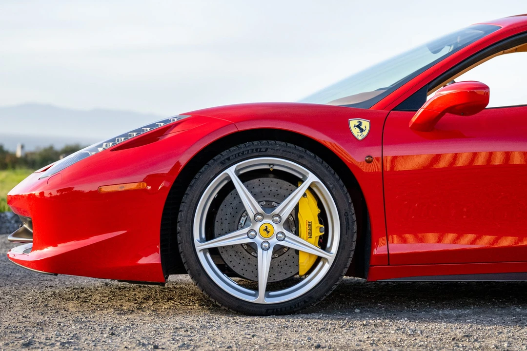 2010 Ferrari 458 Italia - Image 14 of 31