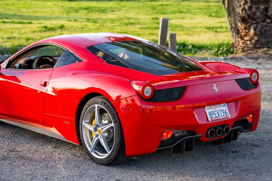 2010 Ferrari 458 Italia - Image 13 of 31