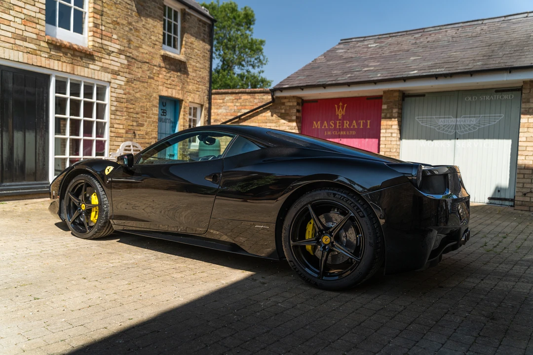 2010 Ferrari 458 Italia - Image 13 of 31