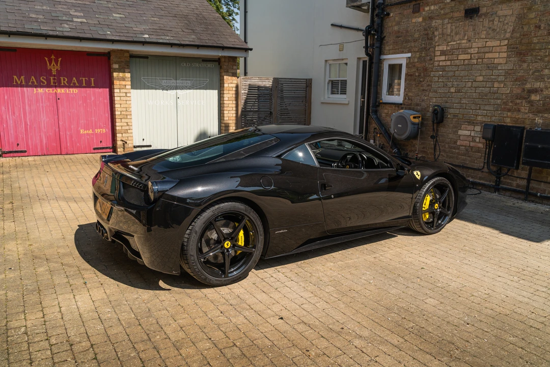 2010 Ferrari 458 Italia - Image 15 of 31
