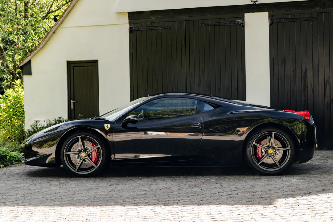 2010 Ferrari 458 Italia - Image 4 of 31