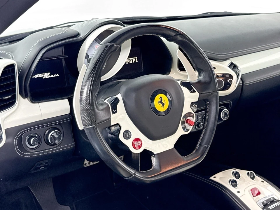 2010 Ferrari 458 Italia - Image 18 of 31