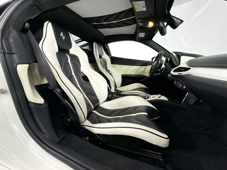 2010 Ferrari 458 Italia - Image 16 of 31