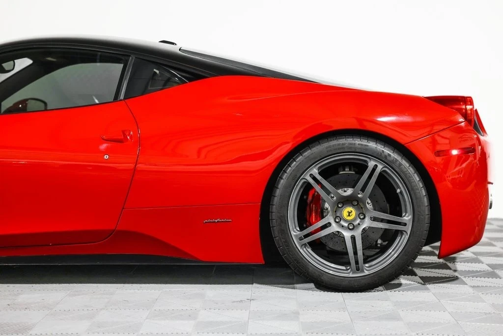 2010 Ferrari 458 Italia - Image 13 of 21