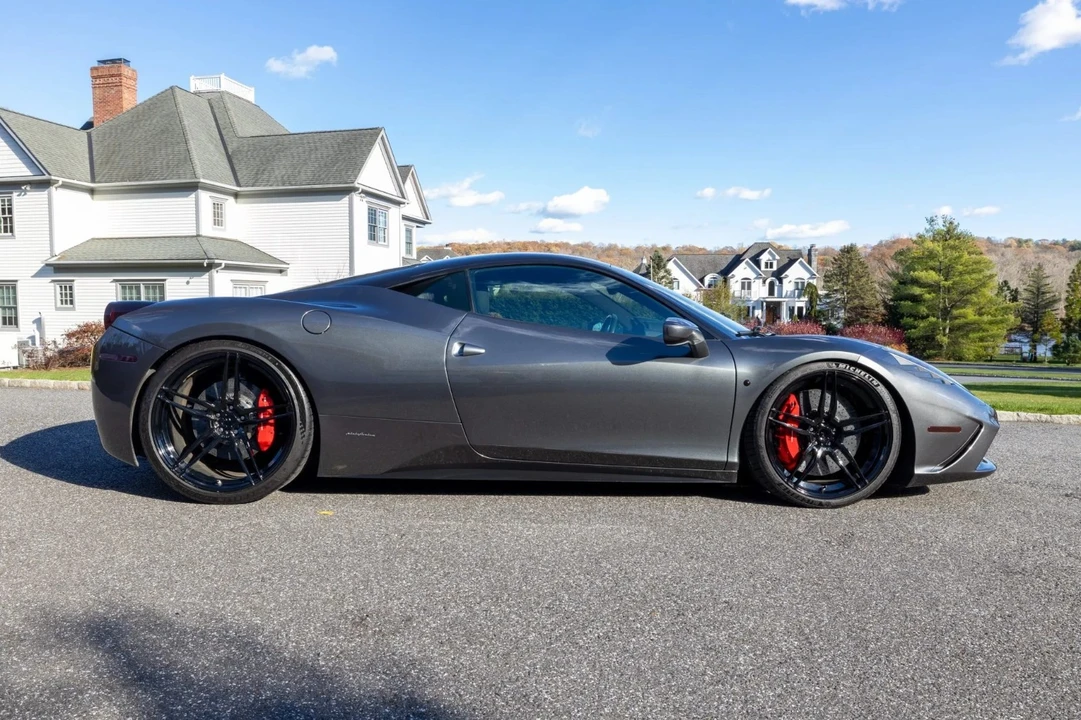 2010 Ferrari 458 Italia - Image 2 of 21