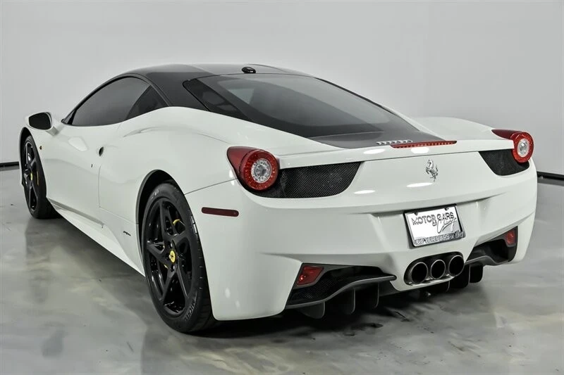2010 Ferrari 458 Italia - Image 10 of 12