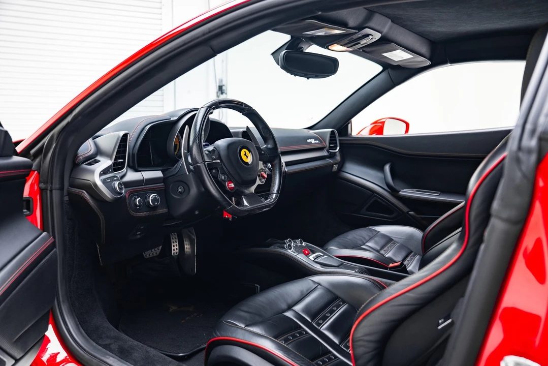 2010 Ferrari 458 Italia - Image 2 of 21