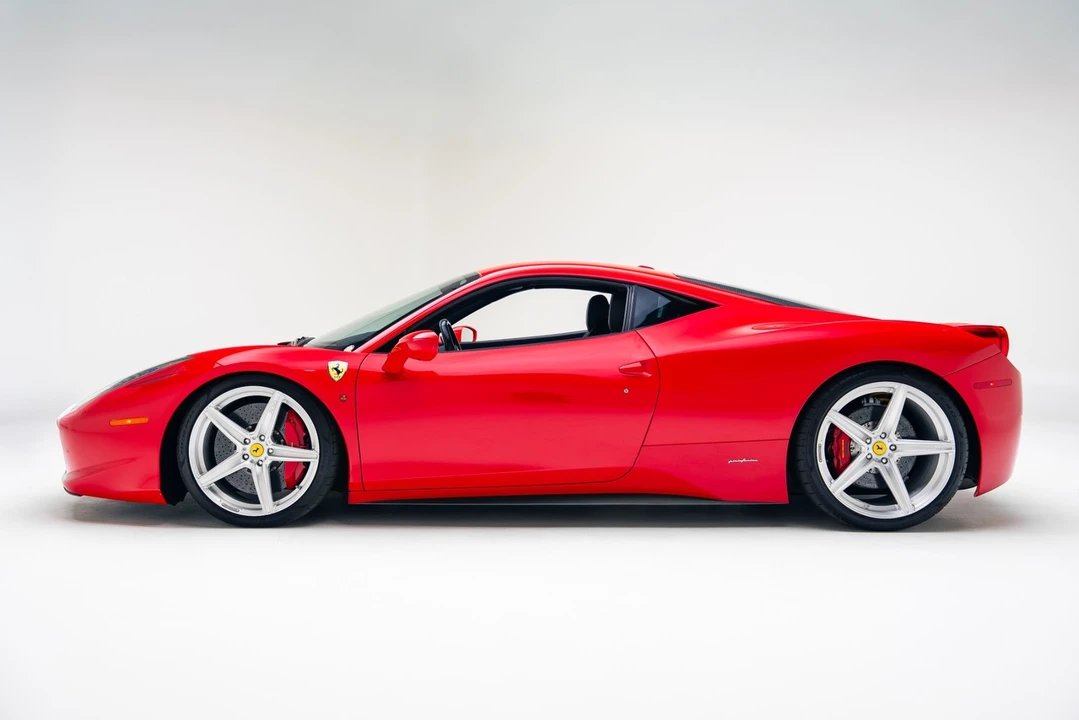 2010 Ferrari 458 Italia - Image 13 of 21