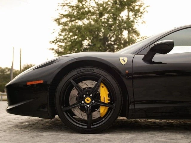 2010 Ferrari 458 Italia - Image 11 of 20